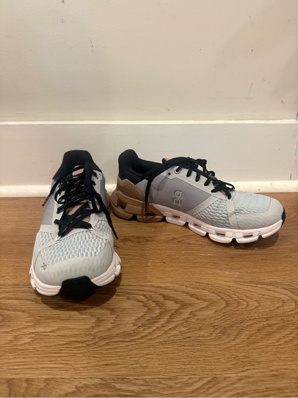 Women’s OnRunning Cloudflyers